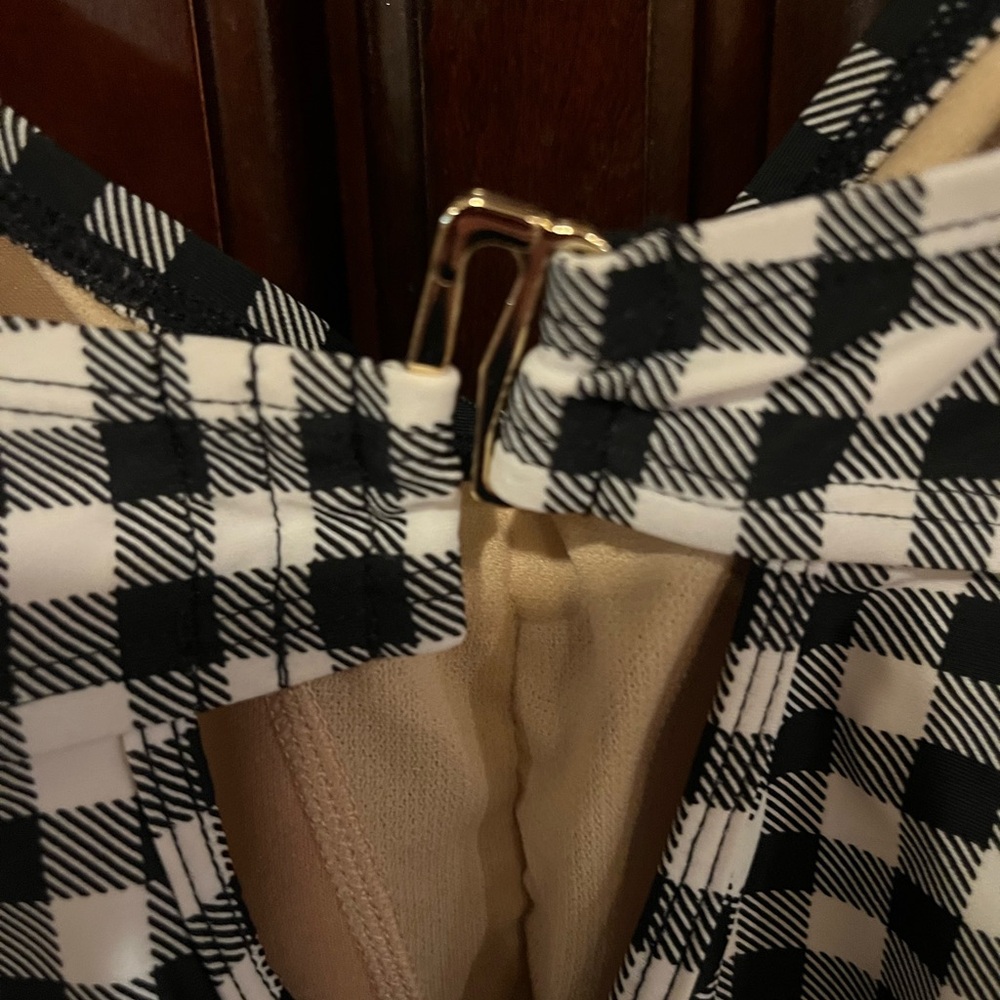 NWT Beach Bump Houndstooth 2XL Bikini Bottoms and Top. Make me an offer. 🤗 - Picture 13 of 15